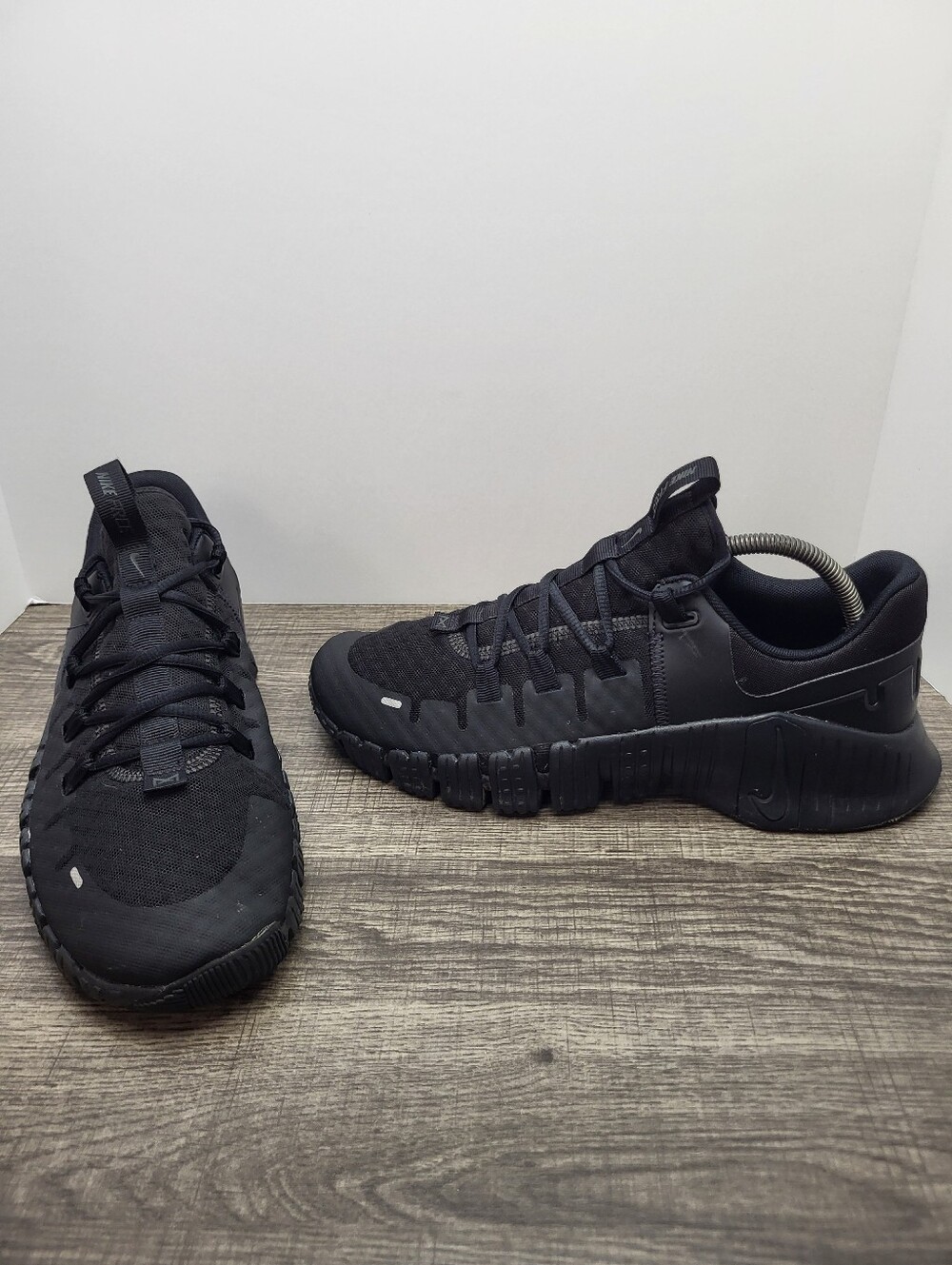 Nike Free Metcon 5 Shoes Womens Size 11 Black Mesh Training Sneakers DV3950-004